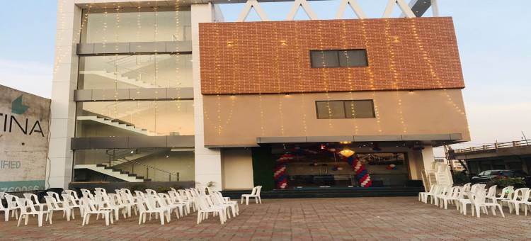 莫尔比快乐帝国酒店(Hotel Fun Imperial Morbi)图片