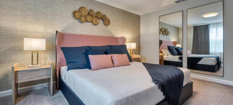 10分钟距离迪士尼豪华5卧室家庭(Luxury 5 Bedroom Home 10 Minutes from Disney)图片