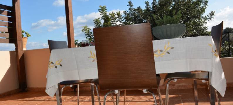 埃里安索斯别墅(Elianthos Villas)图片