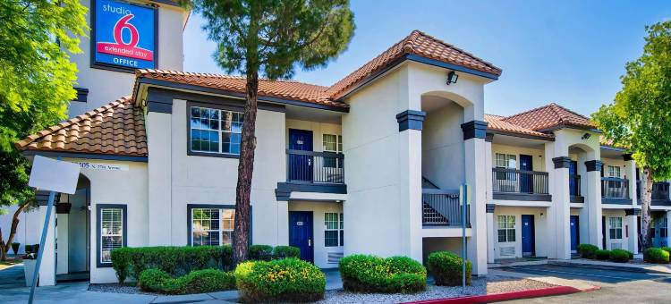 鹿谷 6 号开放式客房(Studio 6 Phoenix, AZ - Deer Valley)图片