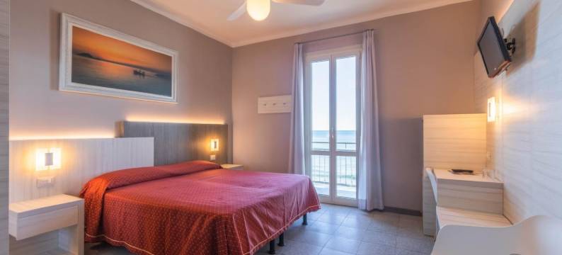 达尼奥隆戈玛雷酒店(Hotel Danio Lungomare)图片