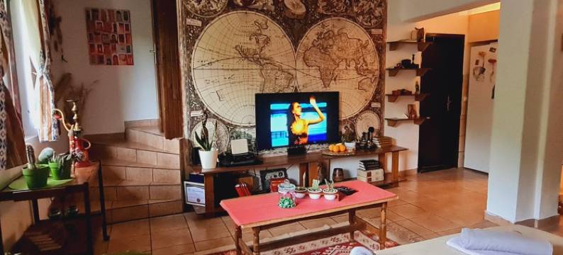 多尔纳玛特卡的完美公寓(Apt - Sleeps 2 - Balcony - Pets Ok)图片