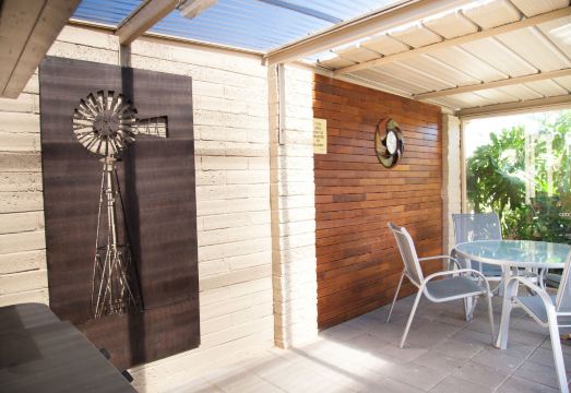 Junction MotelHotel Overview