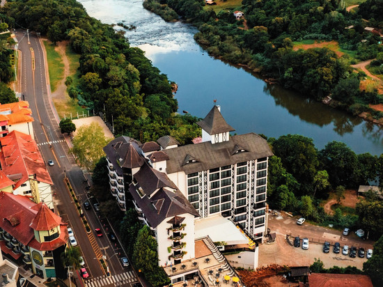 日耳曼别墅酒店