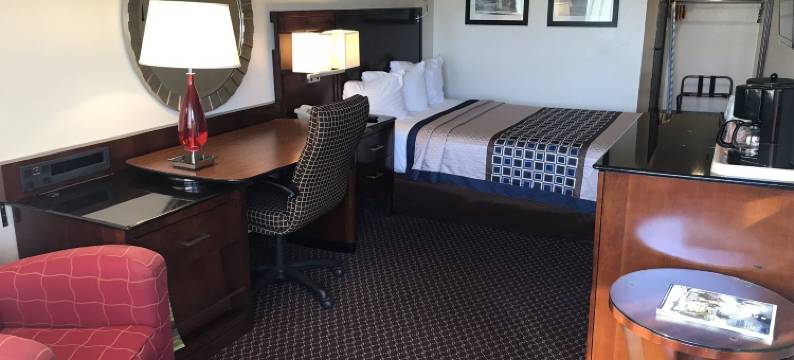 橡树岭酒店(Oakridge Inn)图片