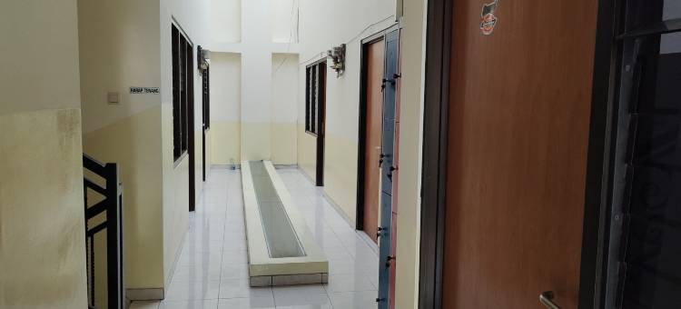 O酒店C16西瓦兰克托清真(Hotel O C16 Siwalankerto Syariah)图片