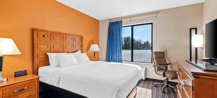 黑河瀑布戴斯酒店(Days Inn by Wyndham Black River Falls I-94 on Atv Trail)图片