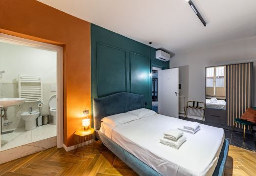 Room Eleven Hotel Overview