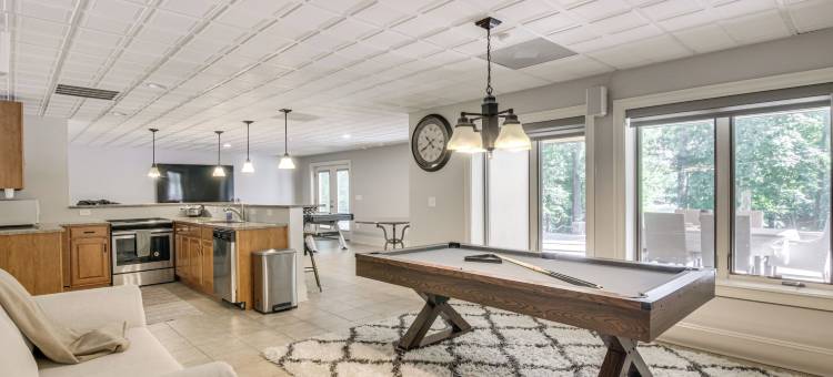 船坞和电影院：怀利湖度假屋(Dock and Home Theater Pet-Friendly Lake Wylie Home)图片