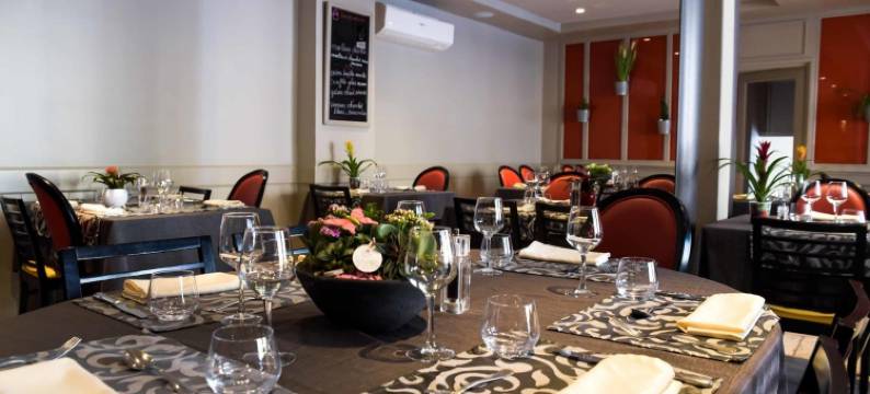 阿扎雷酒店(Logis Hôtel Restaurant Azalées)图片