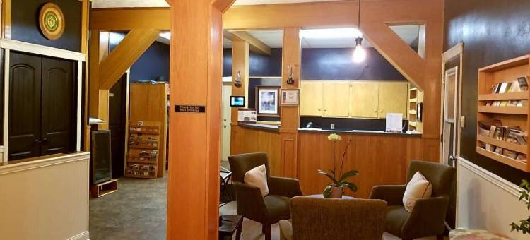 银林套房酒店(Silverwood Inn & Suites)图片