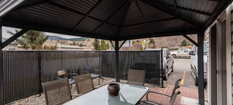 坎卢普斯朗奇兰汽车旅馆(The Ranchland Inn Kamloops)图片