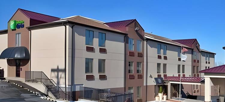 Holiday Inn Express 欧塞奇比奇(Holiday Inn Express Osage Bch - Lake of the Ozarks)图片