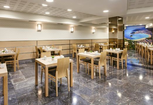 Sercotel Codina Hotel Overview