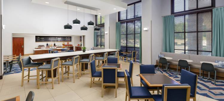 希尔顿欢朋套房酒店-西萨克拉门托(Hampton Inn & Suites by Hilton West Sacramento)图片