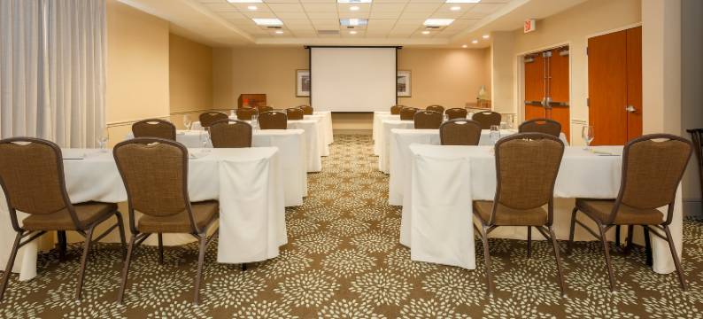 贝克斯菲尔德希尔顿花园酒店(Hilton Garden Inn Bakersfield)图片