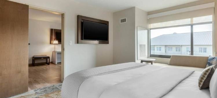 希尔顿逸林查尔斯顿河景酒店(DoubleTree by Hilton Charleston Riverview)图片