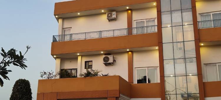 古鲁苏尔比酒店(Hotel Guru Surbhi)图片