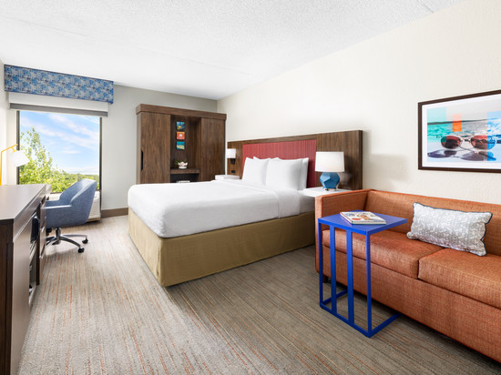 长岛艾兰迪尔欢朋酒店