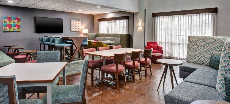 珊瑚角/麦尔兹堡欢朋酒店(Hampton Inn & Suites Cape Coral/Fort Myers Area)图片