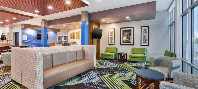 大急流城机场南智选假日套房酒店(Holiday Inn Express & Suites Grand Rapids Airport - South)图片