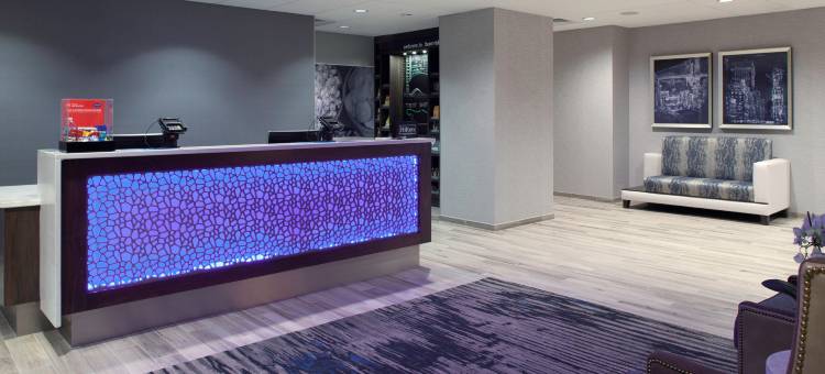 芝加哥伯尔里奇欢朋套房酒店(Hampton Inn & Suites Chicago Burr Ridge)图片