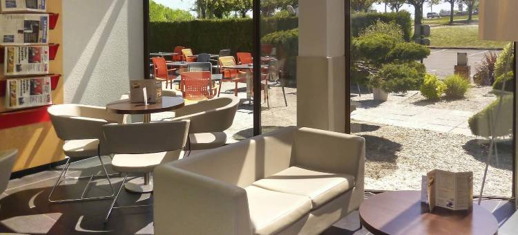 桑特宜必思酒店(Ibis Saintes)图片