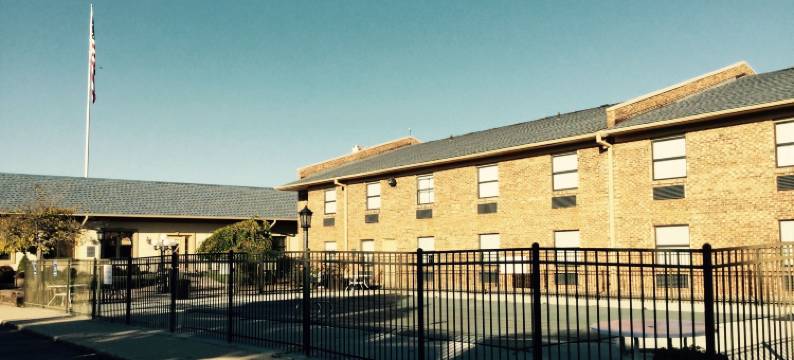 北堪萨斯城美国酒店(American Inn North Kansas City)图片