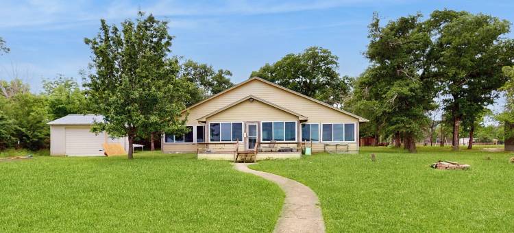 3BR Waterfront Home: Rural & Unique图片