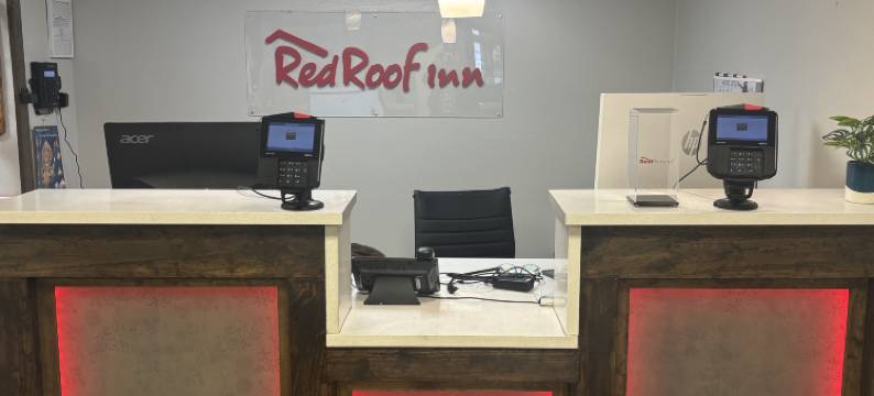 托玛红屋顶旅馆(Red Roof Inn & Suites Tomah)图片