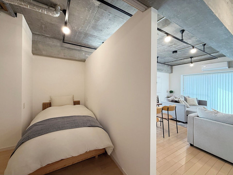 艾姆斯雷亚本川町