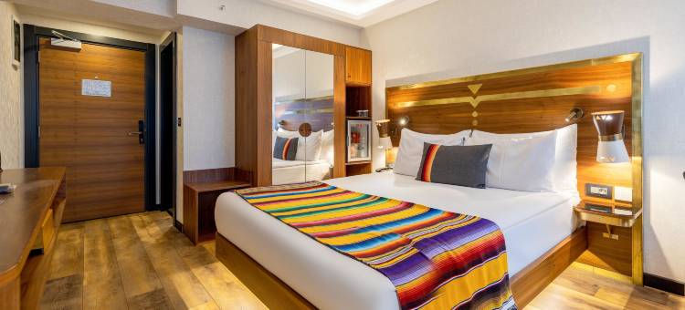 海伊-阿尔桑贾克(Hay Hotel Alsancak)图片