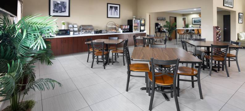 圣克莱尔斯维尔-惠灵Wv区速8酒店(Super 8 by Wyndham St. Clairsville Oh/Wheeling WV Area)图片