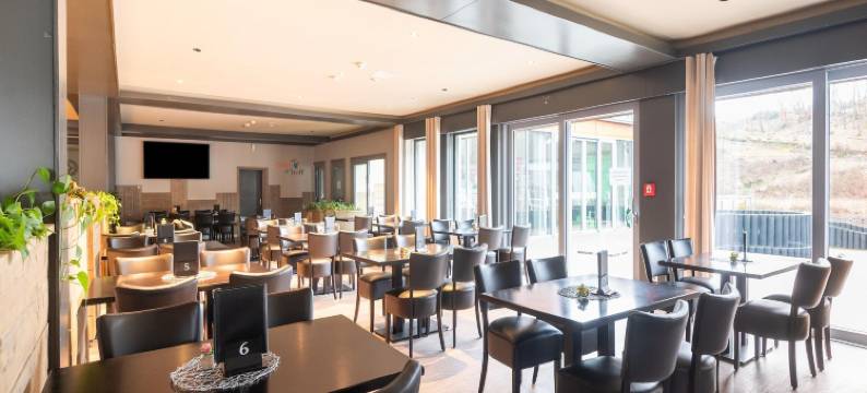 汉巴赫塔尔度假公园家庭隐居处(Hambachtal Holiday Park Family Hideaway)图片