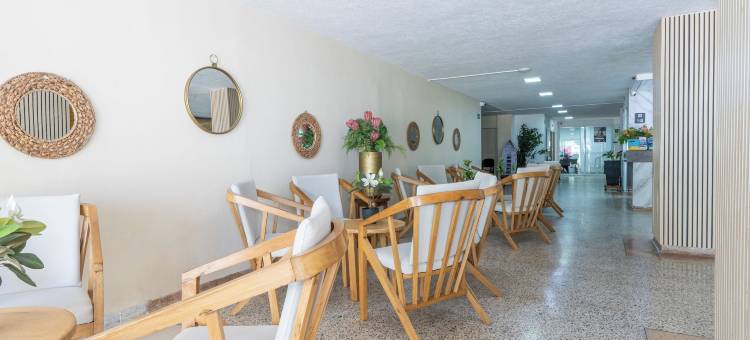 阿鲁阿科罗达德罗酒店(Hotel Arhuaco Rodadero)图片