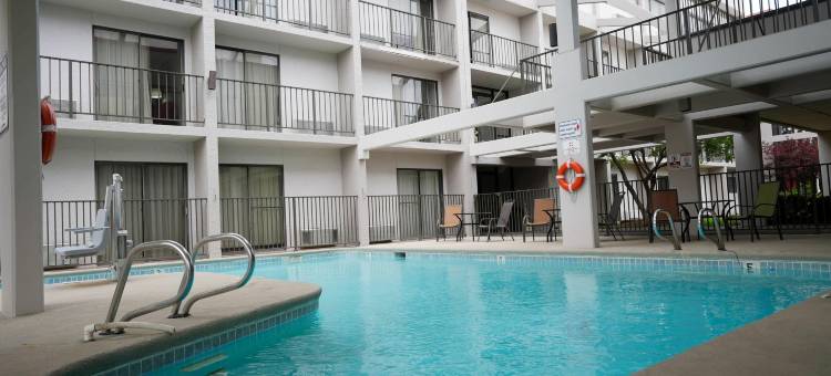 断箭-土萨凯隆酒店(Ramada by Wyndham Tulsa Broken Arrow)图片