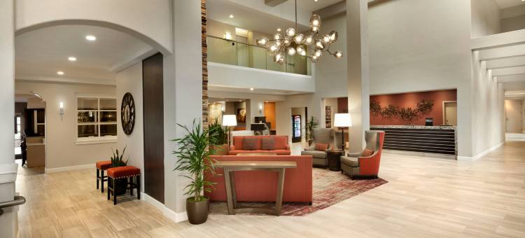 蒂梅丘拉谷葡萄酒乡安泊套房酒店(Embassy Suites by Hilton Temecula Valley Wine Country)图片