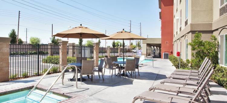 智选假日套房酒店莫德斯托，萨利达(Holiday Inn Express & Suites MODESTO-SALIDA by IHG)图片