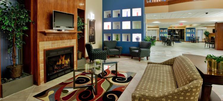 智选假日套房酒店萨福克(Holiday Inn Express & Suites Suffolk)图片