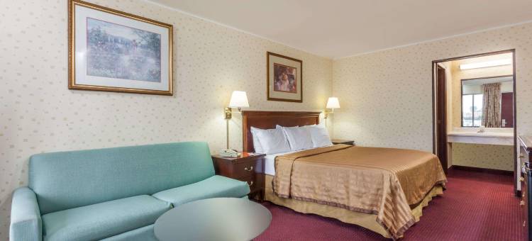 西摩Travelodge by Wyndham(Travelodge by Wyndham Seymour)图片