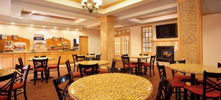 智选假日套房酒店洛根斯波特(Holiday Inn Express & Suites Logansport)图片