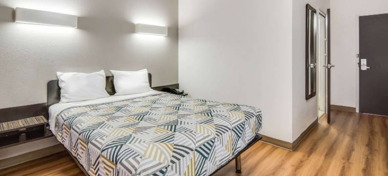 德克萨斯克利本 6 号汽车旅馆(Motel 6 Cleburne, TX)图片