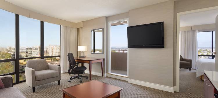 温哥华机场希尔顿酒店(Hilton Vancouver Airport)图片
