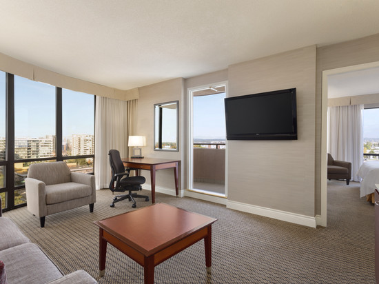 温哥华机场希尔顿酒店