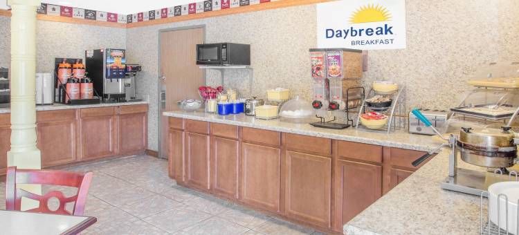 莱克村戴斯酒店(Days Inn by Wyndham Lake Village)图片