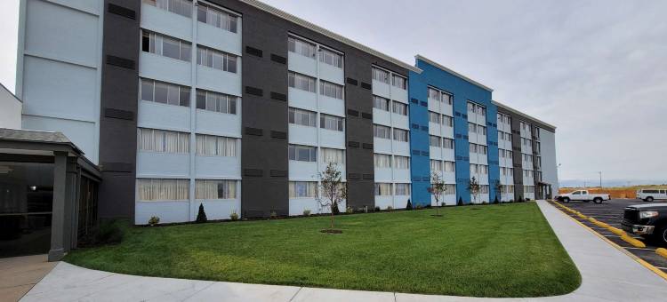 Hawthorn Extended Stay by Wyndham Wichita Airport图片
