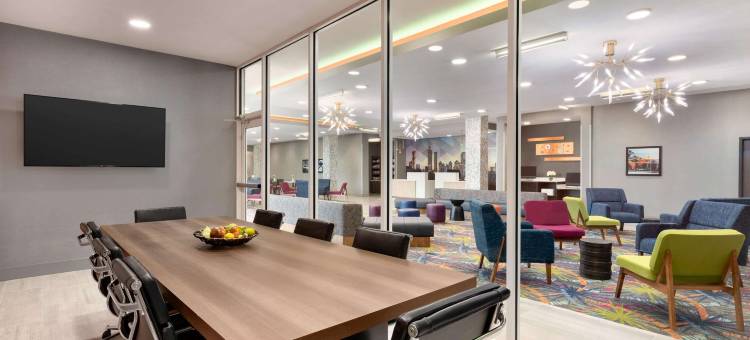 布拉塞尔顿拉昆塔温德姆套房酒店(La Quinta Inn & Suites by Wyndham Braselton)图片