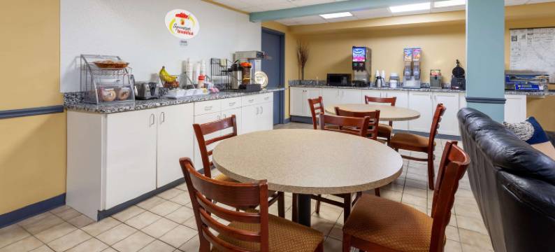 纽康麦斯速8酒店(Super 8 by Wyndham Newcomerstown)图片