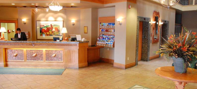 班夫雷鸟酒店(Banff Ptarmigan Inn)图片