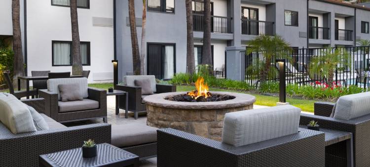 洛杉矶万怡酒店哈岗/橙县(Courtyard Los Angeles Hacienda Heights/Orange County)图片